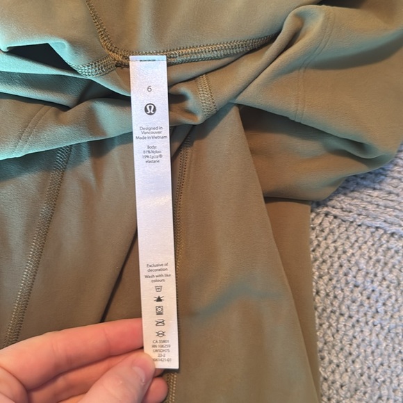 Lululemon align joggers - Picture 2 of 4